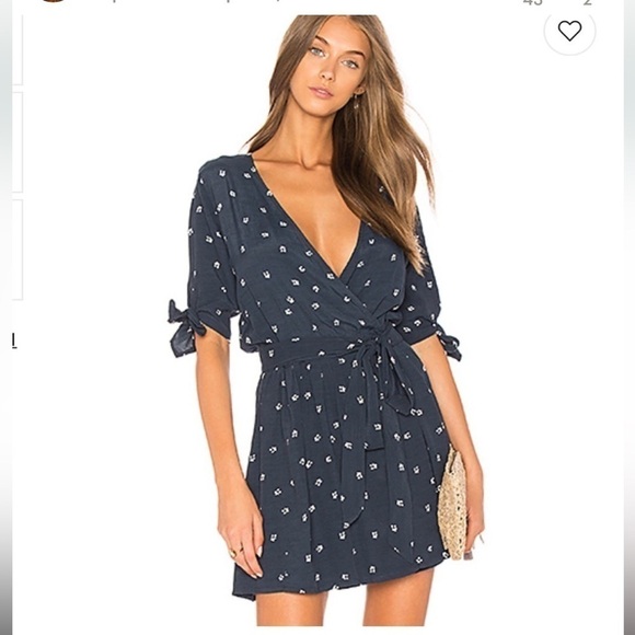 Faithfull the Brand Dresses & Skirts - Faithful the brand Oslo wrap dress Estella floral print sleeve ties bow